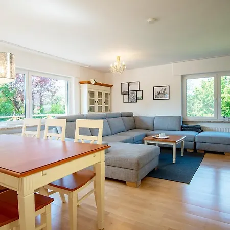 Grosser Strandlaeufer Σπίτι διακοπών *